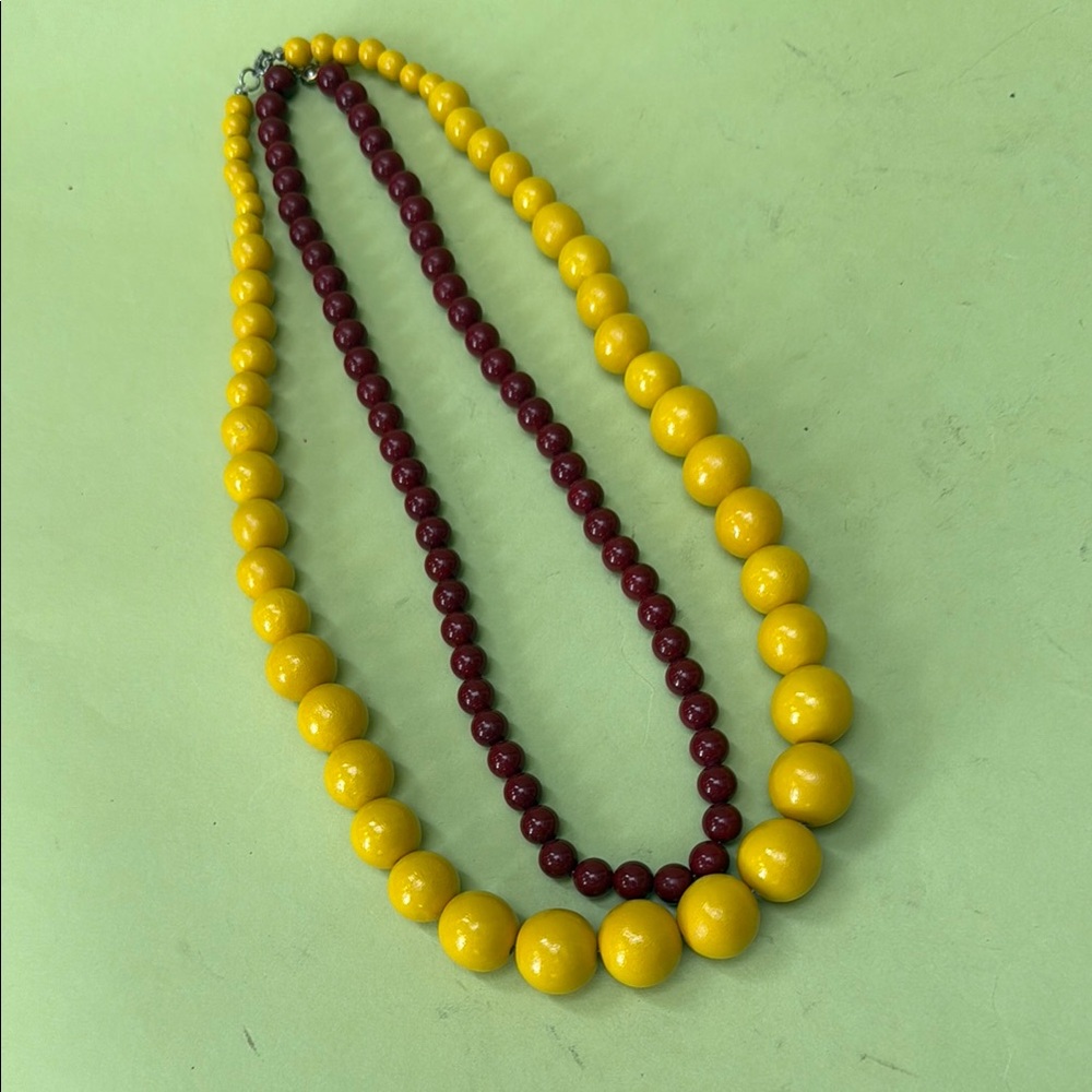 Vintage Burgundy Wooden Handmade Necklace - Picture 7 of 9